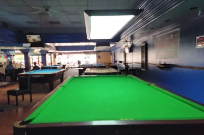 Cue's Game Room Penticton
